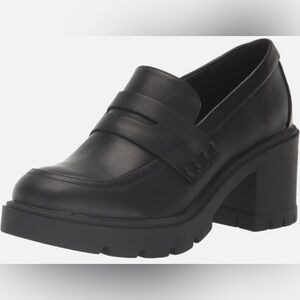 Esprit Regina Loafer Size 8 Black